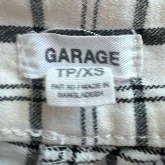 Plaid mini skort - Picture 3 of 3